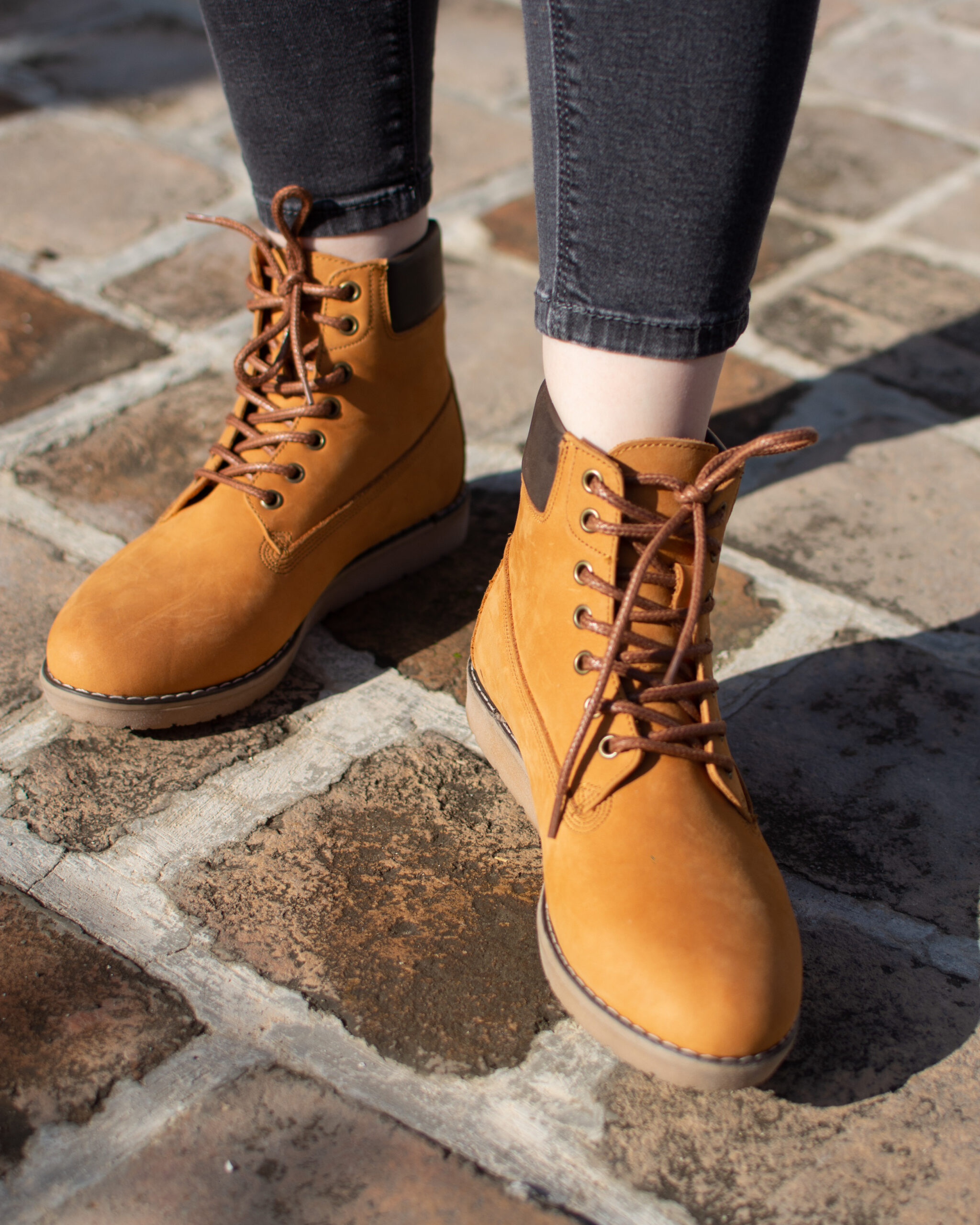 نیم بوت زنانه نیکلاس کد 777